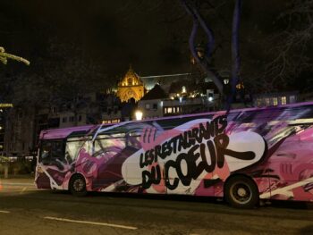 Le bus des Restos du coeur, à Metz - RCF Jerico Moselle